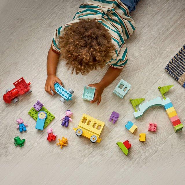 LEGO DUPLO Train Ride with Grandpa Pig