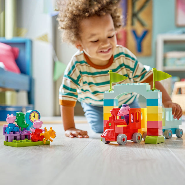 LEGO DUPLO Train Ride with Grandpa Pig
