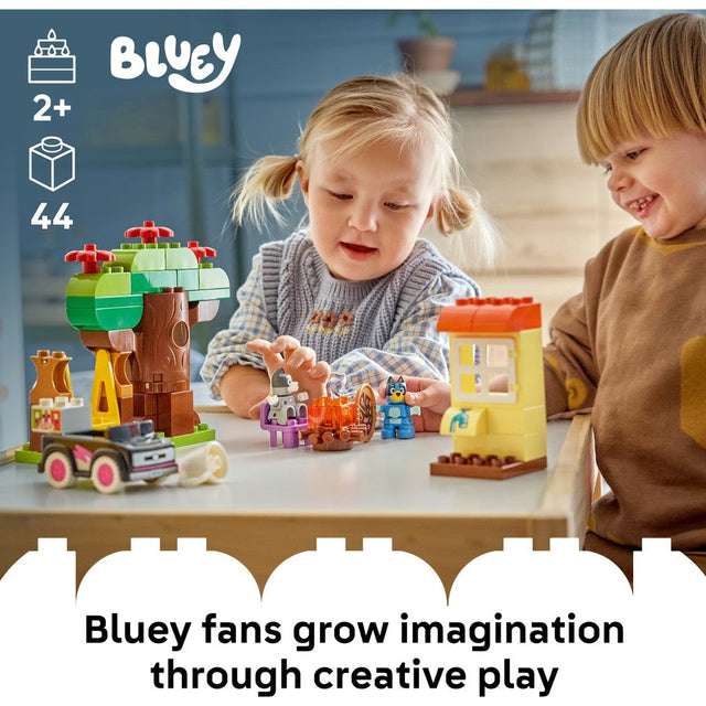 LEGO DUPLO Pizza Girls with Muffin and Bluey 10469