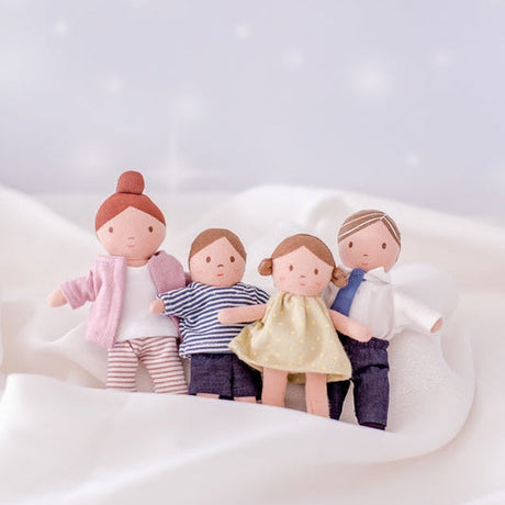 Bonikka Tiny Doll Family of 4