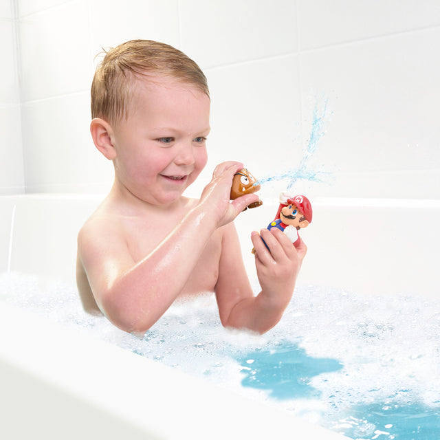 Super Mario Pour & Nest bath toy