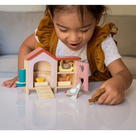 Tender Leaf Wooden Toy Chicken Coop